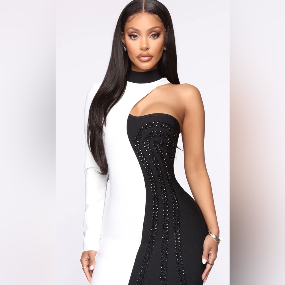 Fashion NOVA Classy Bandage Midi Dress - Black/White